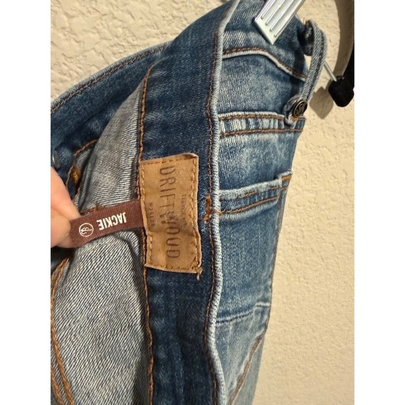 Driftwood Jackie Embroidered Floral Jeans Womens Sz 26 Slim Leg boho Denim 2143 - Picture 3 of 8